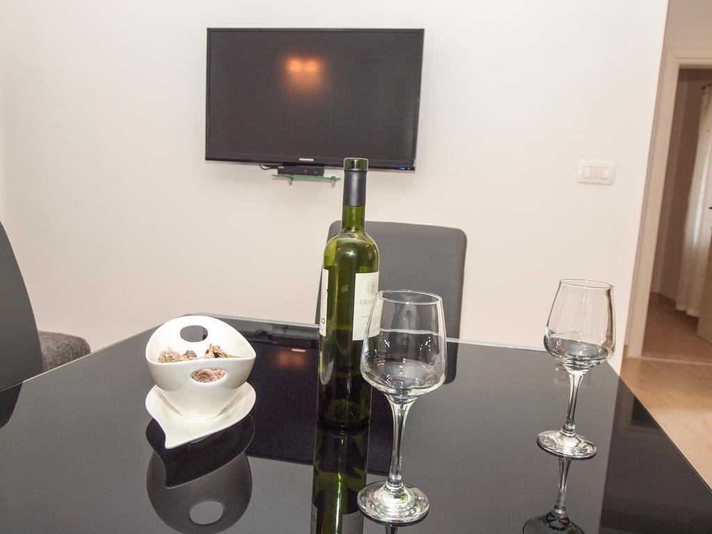 Apartments Karlo Makarska Phòng bức ảnh