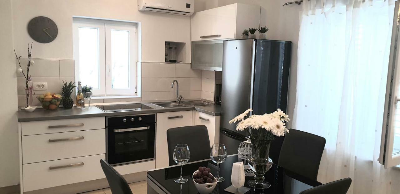 Apartments Karlo Makarska Ngoại thất bức ảnh
